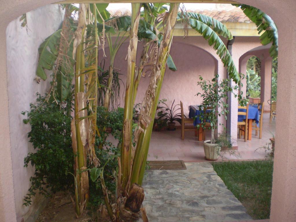 Hotel S'obreschida Castiadas Exterior foto